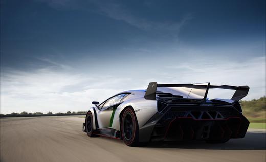Combining fun and style with aerodynamics and stability - Lamborghini Veneno