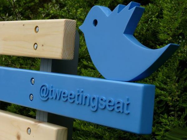 TweetingSeat - twitter-bench